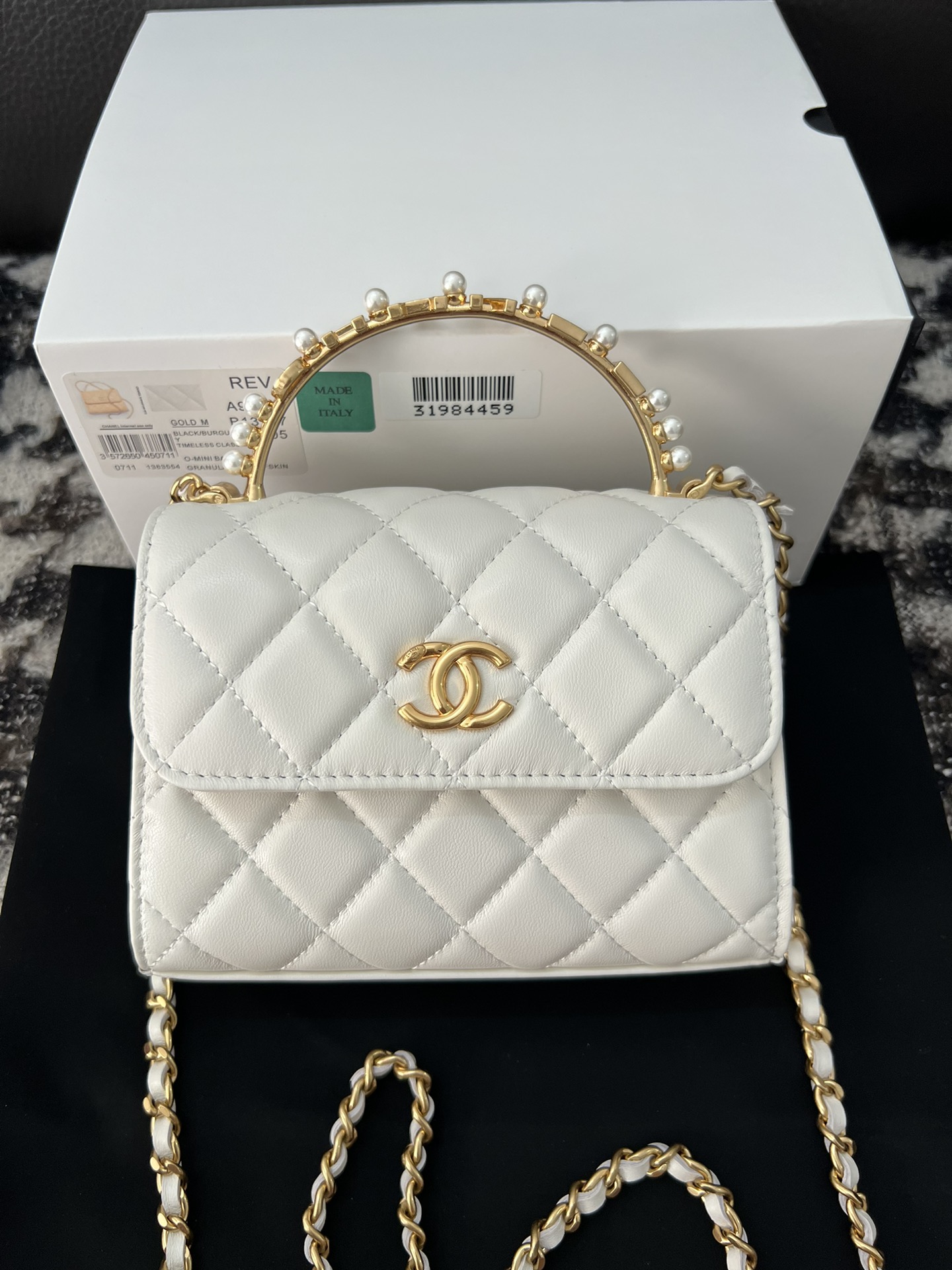 23B Pearl Crystal Kelly Handle